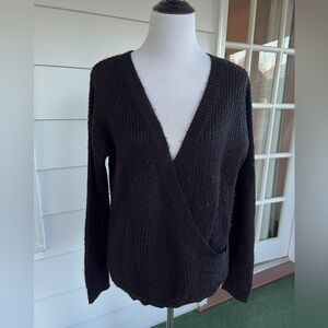 Women’s LUSH black cross front sweater size small